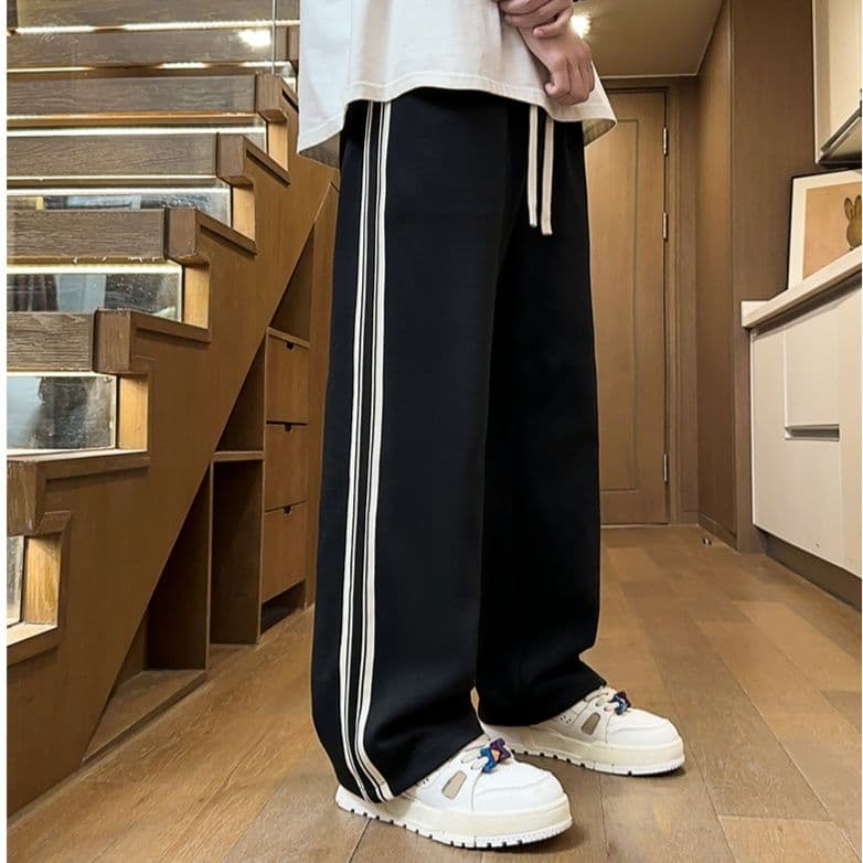 【メンズ】スウェットパンツ サイドライン入りゆったりスウェットパンツ