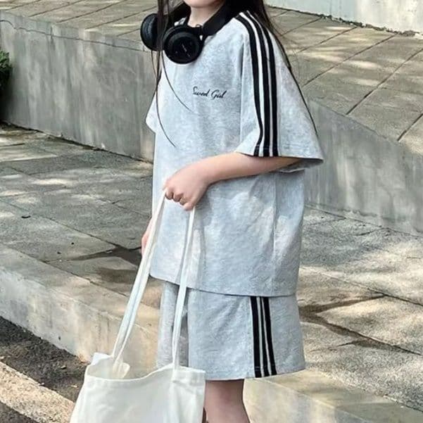 【キッズ上下セット】スウェットパンツ ゆったりライン入り上下セットショート