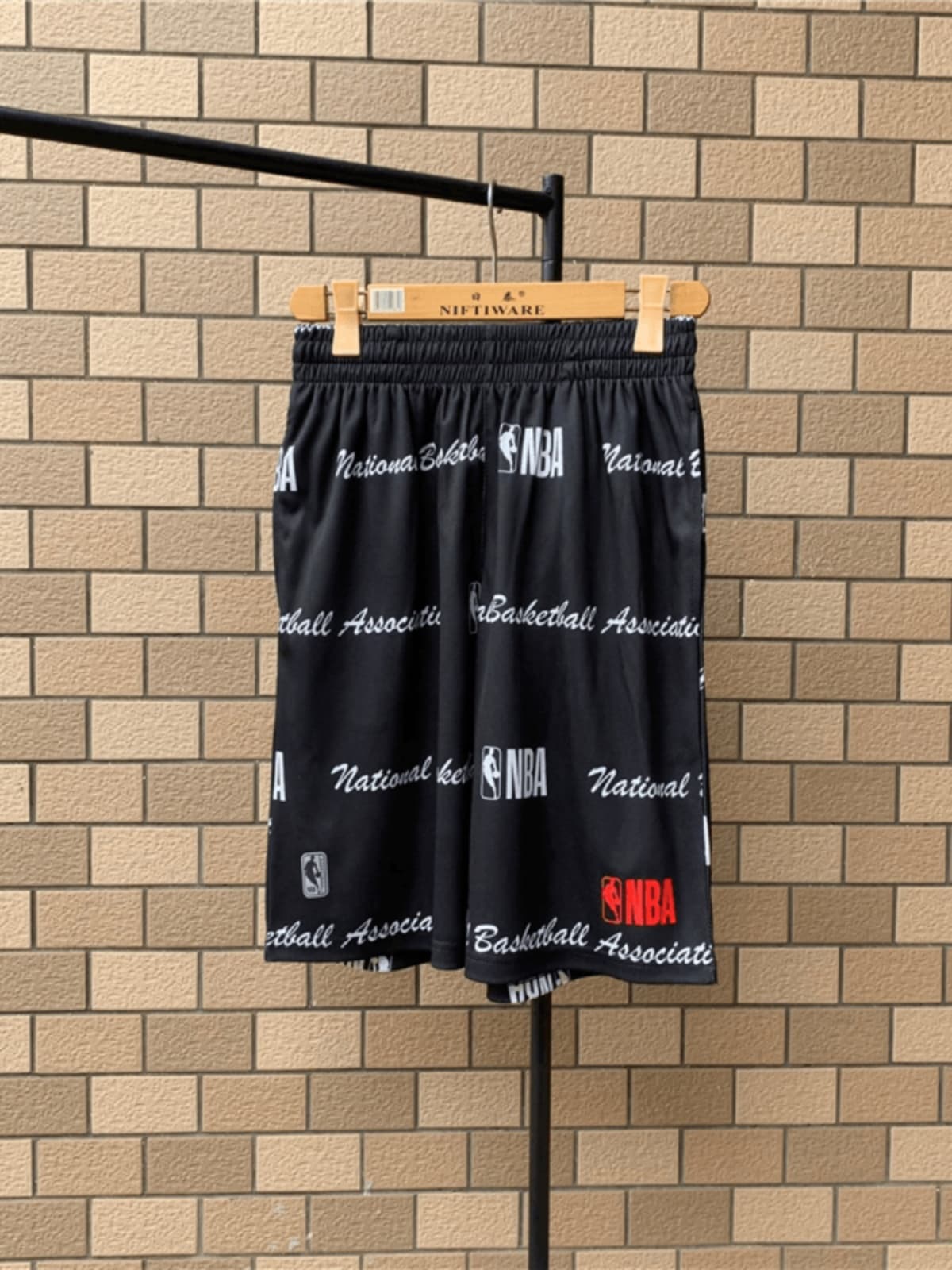 【メンズ】スウェットパンツ バスケロゴ総柄ショートパンツ