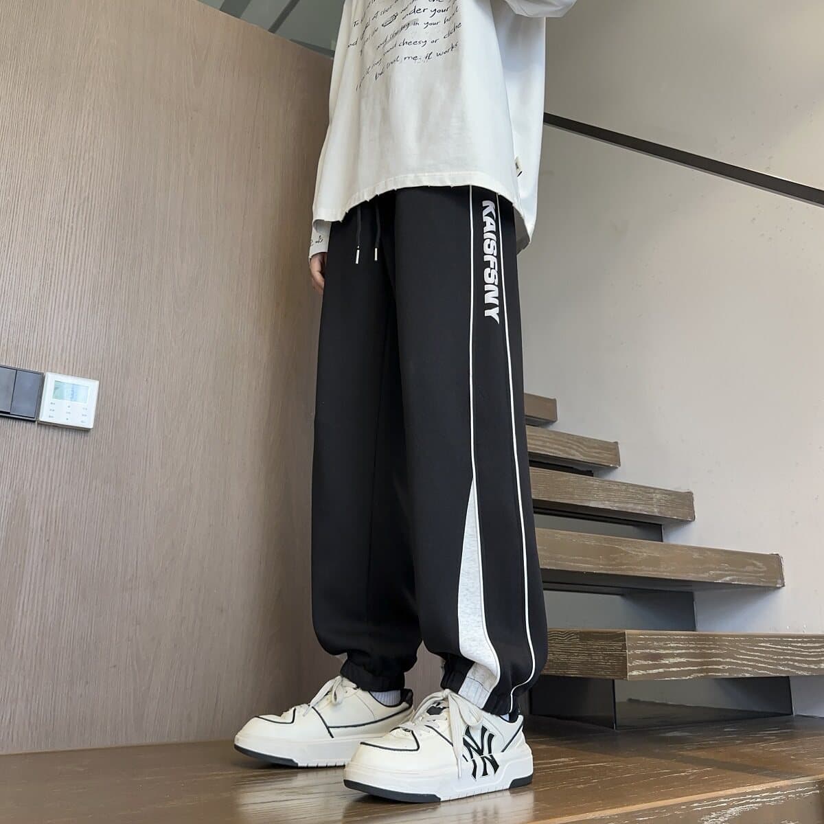 【メンズ】スウェットパンツ リラックス感溢れる裾絞りスウェットパンツ