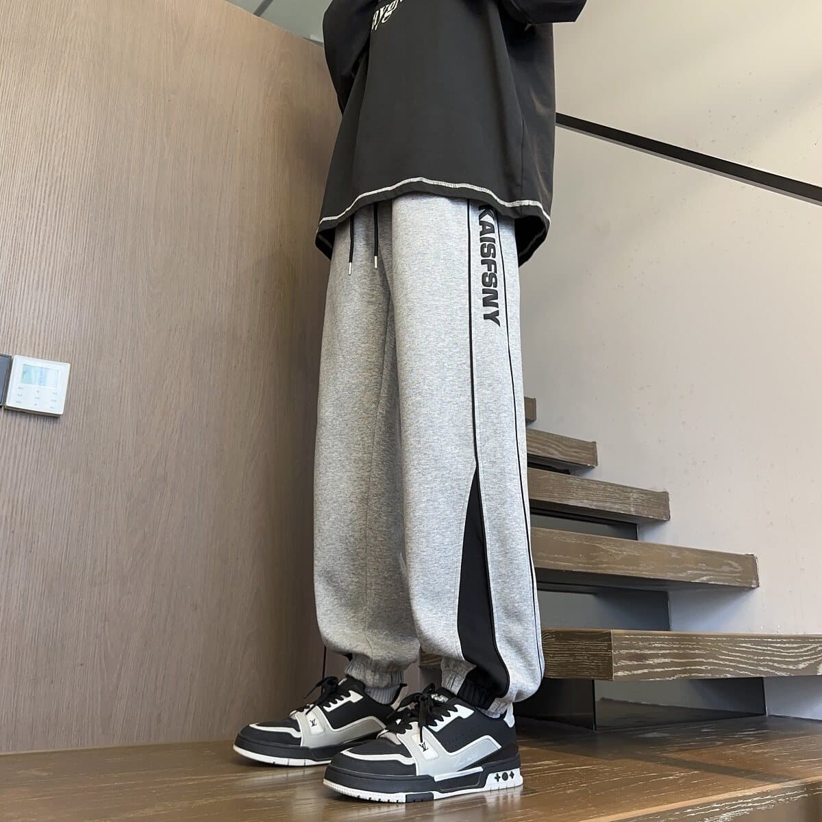 【メンズ】スウェットパンツ リラックス感溢れる裾絞りスウェットパンツ