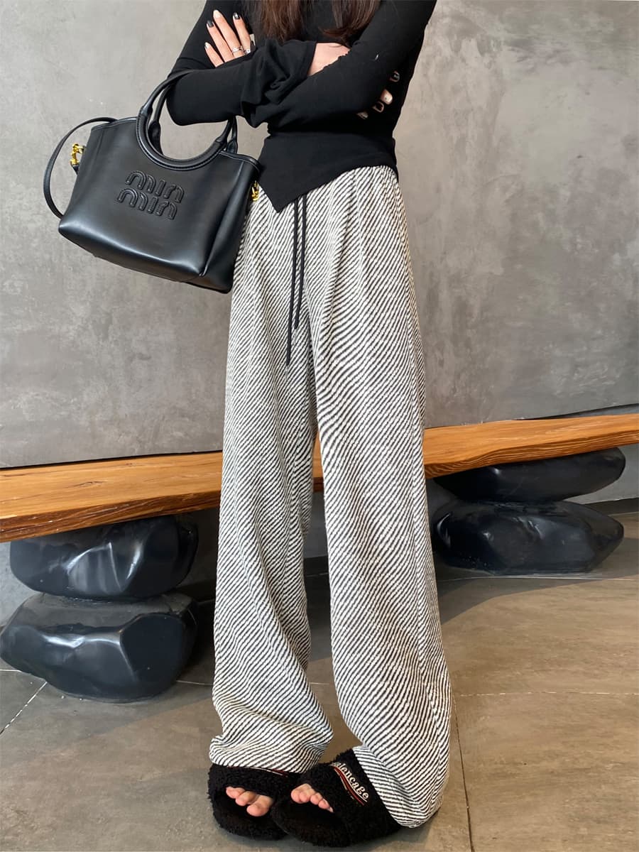 【レディース】スウェットパンツ スウェットパンツ 斜め縞模様リラックスワイドパンツ
