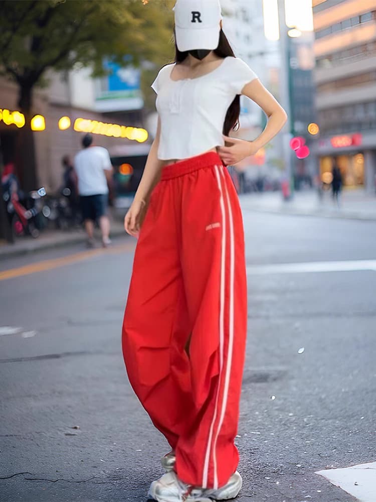 【レディース】スウェットパンツ スウェットパンツ ゆったりサイドライン美脚パンツ