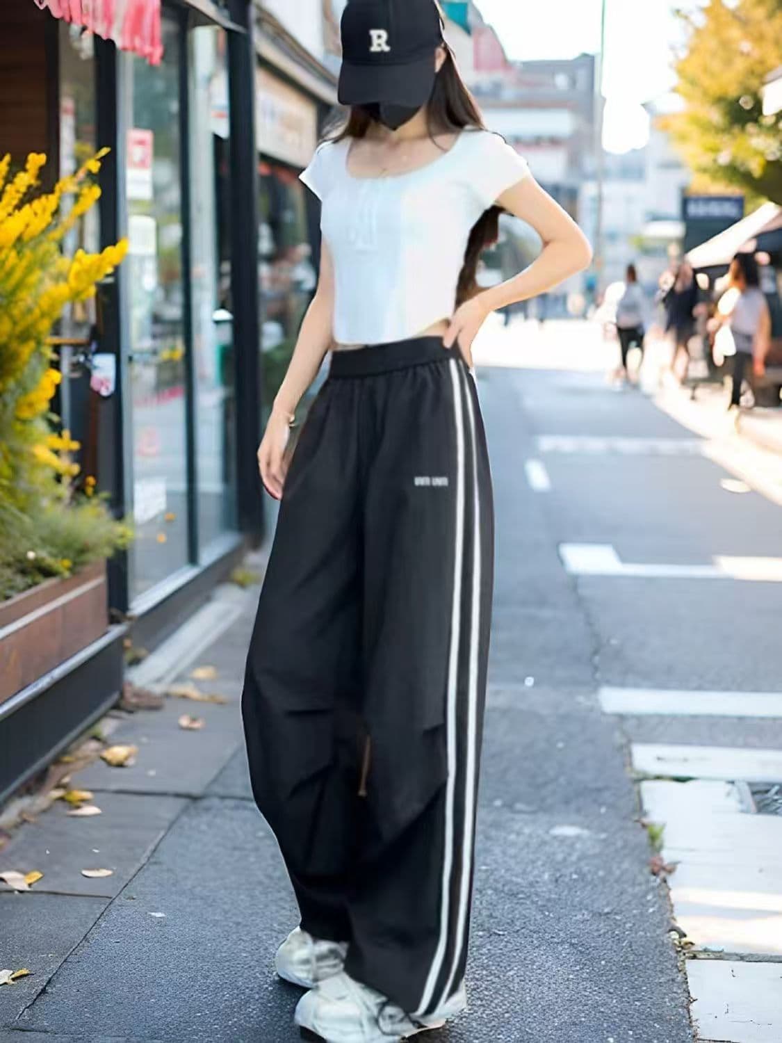 【レディース】スウェットパンツ スウェットパンツ ゆったりサイドライン美脚パンツ